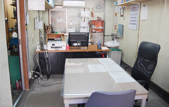 株式会社日進工機