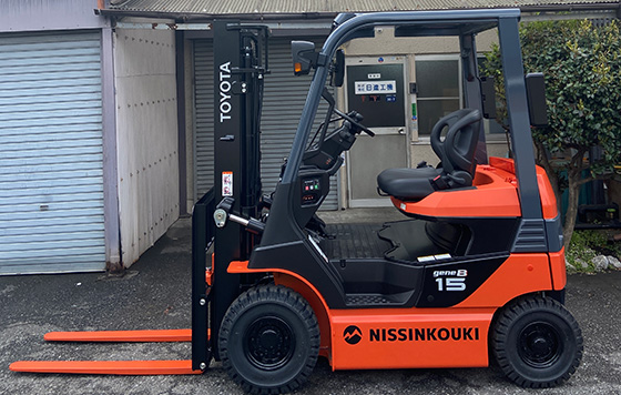 株式会社日進工機